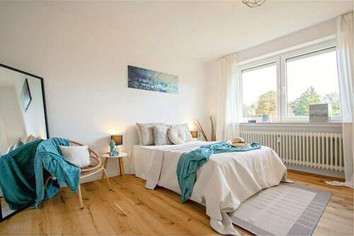 Schlafzimmer - 3 Zimmer Etagenwohnung zum Kaufen in Bad Zwischenahn