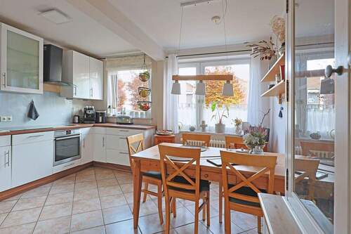 Kueche.jpg - Etagenwohnung mit 101,20 m&sup2; in Hamburg zum Kaufen