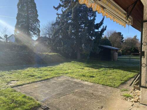 Garten von Terasse EG aus - 