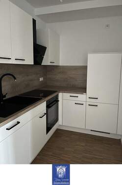 EBK - 2 Zimmer Etagenwohnung zur Miete in Arnsdorf