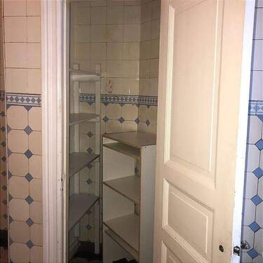 ruhiger Doppelbalkon zum Hinterhof - 