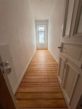 langes halbe Zimmer zur Gartenseite - 