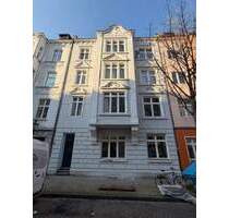 9 Wohneinheiten – Teilvermietetes Altbauobjekt mit hohem Entwicklungspotenzial - Düsseldorf Friedrichstadt