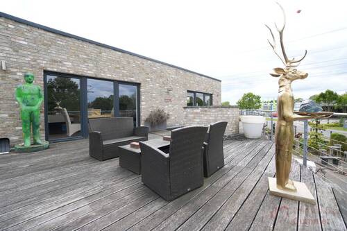 Dachterrasse - IMMOBILIEN GUMNIOR präsentiert: repräsentative Bürofläche mit Besprechungsraum und großer Dachterrasse