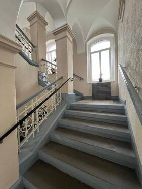 Treppenhaus_Hauptgebäude_1 - 