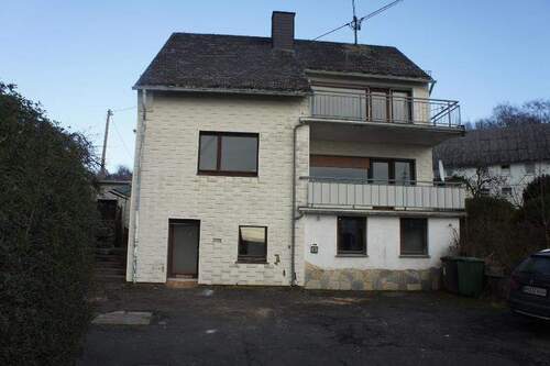 Bild 1 - ** MEHRFAMILIENHAUS IN RUHIGER ORTSRANDLAGE ****