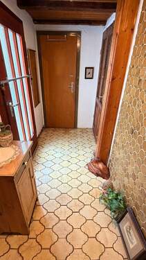 Flur und Nebeneingang Anbau - 