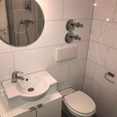 9c462998-3b54-454f-afdd-cb03f70a80ca.jpg - 