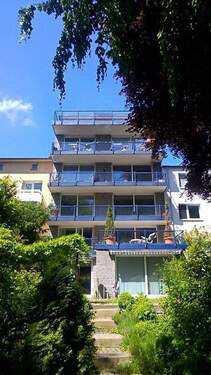 traumhafte Wohnung im zweiten Stock - Lichtdurchflutete unmöblierte 3,5 Zimmerwohnung Alsterlage Doppelbalkon 2 Bäder Fahrstuhl ab sofort frei