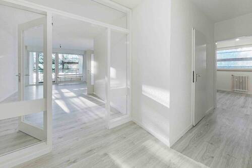 Flur - 3 Zimmer Etagenwohnung in Leverkusen