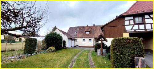 abgeschlossener Bereich - Einfamilienhaus mit 180,00 m² in Pyrbaum zum Kaufen