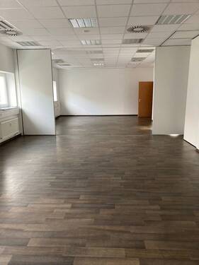 Eingang mit Zugang gemeinschaftsterrasse - Büro in Erfurt zur Miete