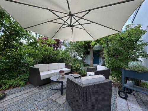 Terrasse auf Ebene Erdgeschoss - Einfamilienhaus mit 149,00 m² in Aurachtal zum Kaufen