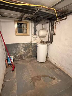 UG Flur, Warmwasser - 