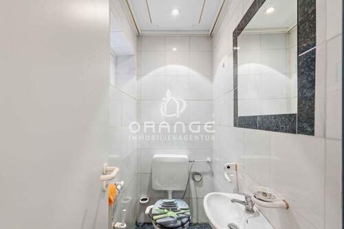 Gäste-WC Untergeschoss - 