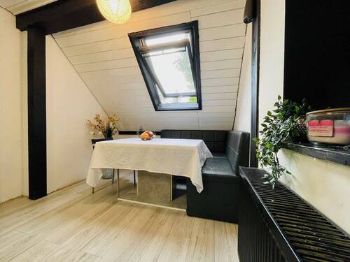 06bb_DG-KueEssplatz Large.jpeg - 