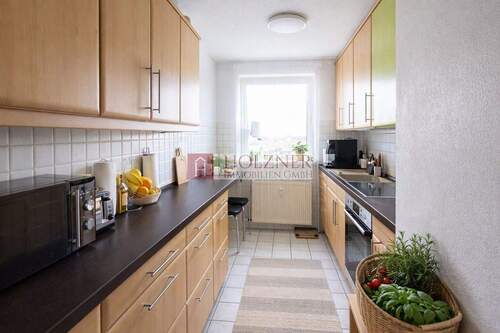 Küche - Traumhafter Weitblick: 3-Zimmer-Wohnung im 7. Stock mit Aufzug & Balkon Objekt Nr. 2026684