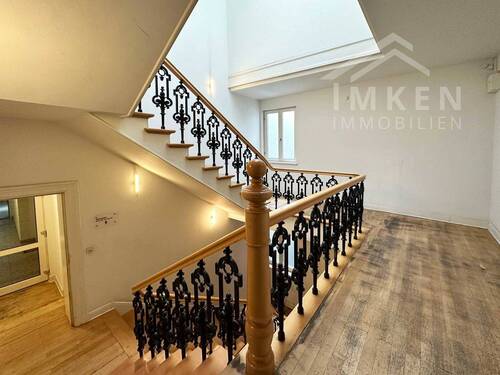 Treppenhaus - 6 Zimmer Büro zur Miete in Hamburg / Neustadt