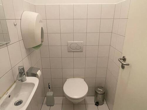 WC - 