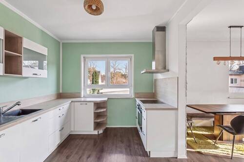 Küche mit offenem Zugang zum Wohnbereich - 3 Zimmer Etagenwohnung zum Kaufen in Neuenhagen bei Berlin