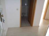 01 Flur - 2 Zimmer Etagenwohnung zur Miete in Plauen