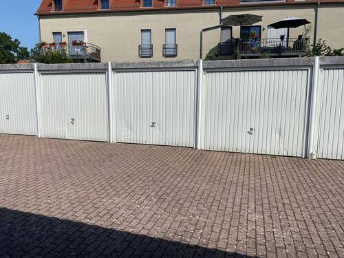 Einzelgarage im Garagenhof - 