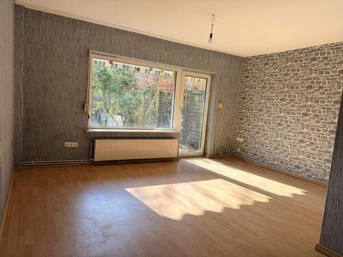 Wohnzimmer - Reihenendhaus mit 82,30 m&sup2; in Hamburg-Harburg zum Kaufen