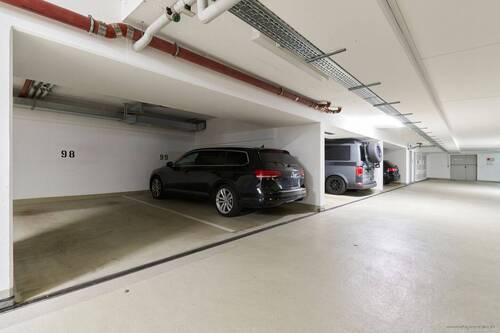 Tiefgaragenstellplatz - 