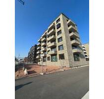 Erstbezug mit Rheinblick!Traumhaftschöne Wohnung mit Dachterrasse in MainzAm Zollhafen zu vermieten
