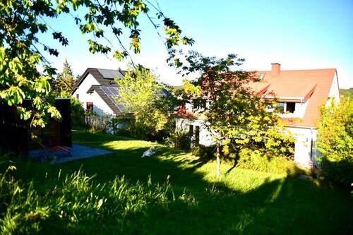 Hausansicht vom Garten - 