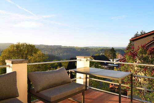 Blick EG-Balkon - 1 Zimmer Mehrfamilienhaus, Wohnhaus zum Kaufen in Heidenrod