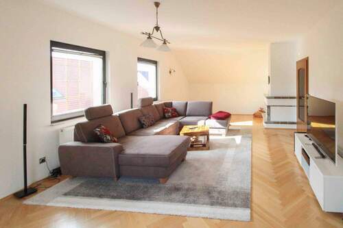 Wohnzimmer - 5 Zimmer Einfamilienhaus in Delitzsch