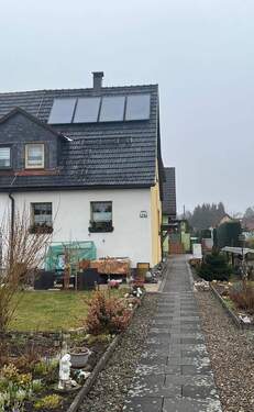 Außenansicht - Doppelhaushälfte in Sonneberg - 275.000,00&nbsp;EUR Kaufpreis, ca.&nbsp; 110,00&nbsp;m&sup2;&nbsp;Wohnfl&auml;che