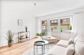 Wohnzimmer - **PROVISIONSFREI**SOFORT EINZIEHEN**MODERNE 4-ZIMMER WOHNUNG MIT BALKON IN KELKHEIM-MÜNSTER**