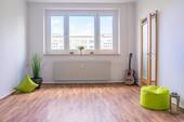 Wohnzimmer Vergleichswohnung - 2 Zimmer Etagenwohnung zur Miete in Chemnitz