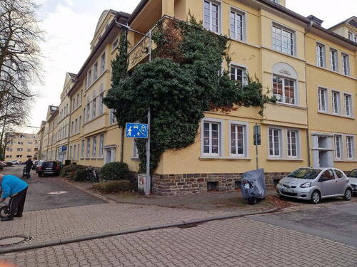 Ansicht Gebäude - 4 Zimmer Etagenwohnung in Siegburg
