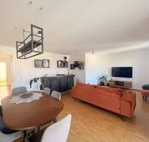 Hochwertige 4 Zimmerwohnung mit traumhaften Westbalkon zum Genießen - Vaterstetten / Weißenfeld