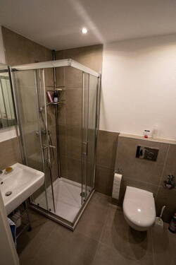 Bad - Etagenwohnung mit 51,00 m&sup2; in München zum Kaufen