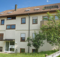 Sehr helle 1-Zimmerwohnung mit Küchenzeile und sonnigem Balkon - Leinfelden-Echterdingen Stetten