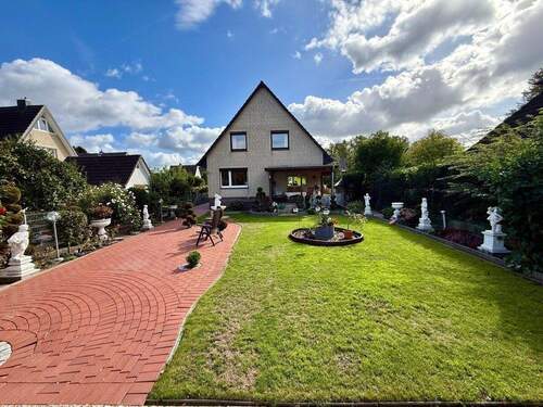 Garten 1 - 6 Zimmer Einfamilienhaus in Hamburg / Billstedt