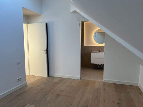 Schlafzimmer mit Ensuite-Bad - 