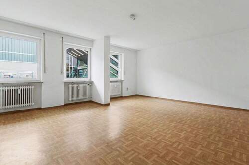 Wohnbereich - 2 Zimmer Etagenwohnung zum Kaufen in Nürnberg