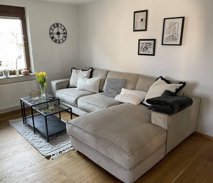 Wohnzimmer - 4 Zimmer Etagenwohnung zum Kaufen in Ludwigsburg