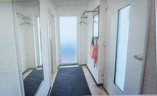 Flur - 3 Zimmer Bungalow in Kirkel