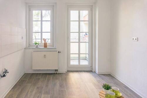 Küche Vergleichswohnung - Hübsche 2-Raum-Wohnung mit Einbauküche