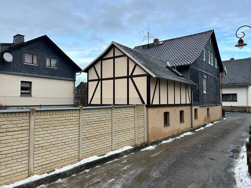 ad7d690c-d16d-4d9d-a640-adb5c511d4e8.jpg - 