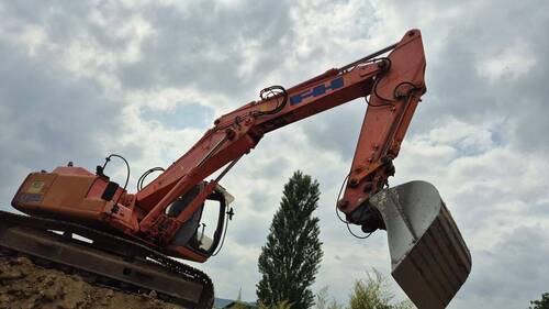 02f85dfb-1791-4744-8f18-66162930196c.JPG - 