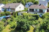 Aussicht Haus + Garten - Erbbaurecht: Barrierefreies Fertighaus auf massiver Einliegerwohnung in Hennef (Sieg)
