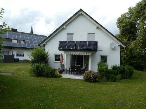 2025_H-175_4.jpg - Mehrfamilienhaus, Wohnhaus mit 135,60 m² in Himmelkron zum Kaufen