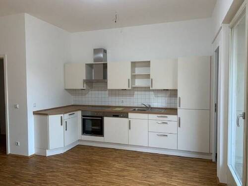 Küche - Moderne - Wohnung - offene Küche, Fußbodenheizung und Parkett!!